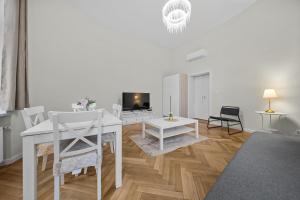 Prezidentský apartmán s výhľadom na palác