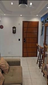 Apartmento na Guilhermina com Ar Condicionado, Wi-Fi - 1 Quadra da praia