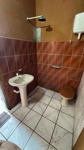 Casa ampla e bem localizada - 1 rua da praia