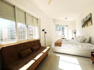 Studio Amplo e Iluminado no Posto 6