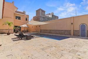 Luxury 4BR Villa with Pool & Outdoor Paradise