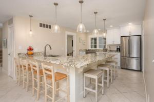 35 Wagon Rd - Sea Pines Beach House