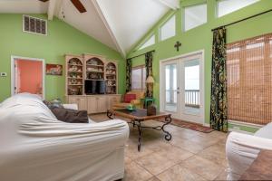 Beach Break - 105 Tristan Ct