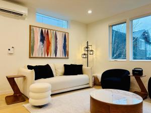 Lux Alki, Stunning View, Min to Beach, Stadium