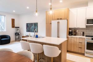 Lux Alki, Stunning View, Min to Beach, Stadium