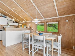 Holiday Home Ågot - 350m from the sea by Interhome