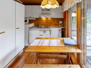Holiday Home Vidnäs 4 by Interhome