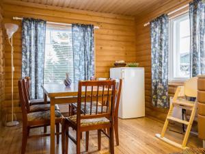 Holiday Home Ruskatupa by Interhome