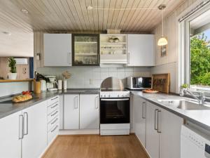 Holiday Home Blomma - 300m from the sea by Interhome