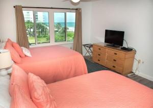 1860 SqFt-Oceanfront Oasis