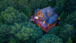 Golden Ridge Lodge - Hot Tub - Games - Mtn Views