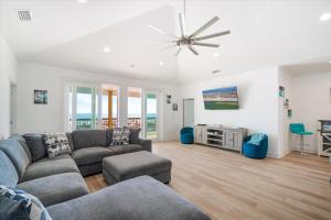 Hello Sunshine - 102 Portier Ct