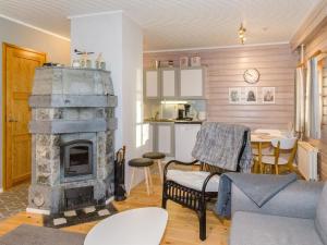 Holiday Home Kulta-käkönen 17 by bomba by Interhome