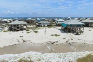 Island Sun - 2225 Bienville