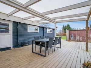 Holiday Home Holte - 750m from the sea by Interhome