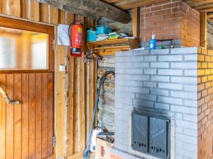 Holiday Home Kelomökki 2 by Interhome