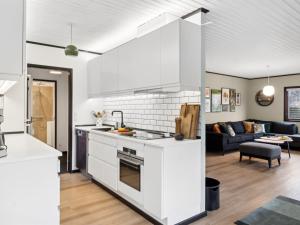 Holiday Home Janna - 1-4km from the sea by Interhome