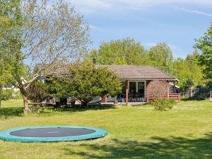 Holiday Home Janna - 1-4km from the sea by Interhome