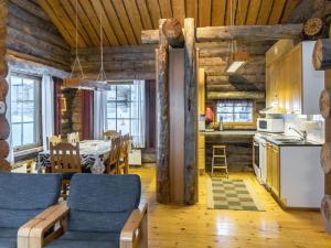 Holiday Home Kultarinne by Interhome