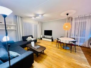 Spacious & Modern 1 BedRoom Apt Near Lauluväljak- Tallinn