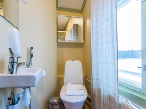 Holiday Home Kartanohuoneisto heikki by Interhome