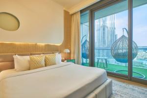 Auren Private Room in Shared Burj Vista Apartment