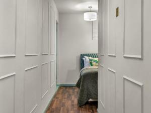 Apartment Kensington 1 bedroom apt by Interhome