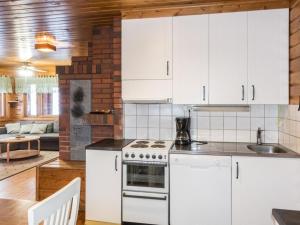 Holiday Home Aarnitupa by Interhome