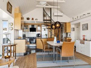 Holiday Home Michel - 25m from the sea by Interhome