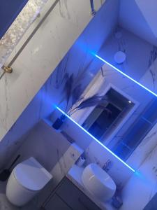 Blue Royal Luxury Apartment z HBO Max