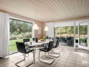 Holiday Home Dix - 900m from the sea by Interhome