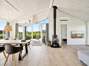 Holiday Home Matias - 375m from the sea by Interhome