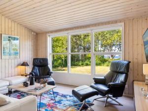 Holiday Home Myriam - 50m from the sea by Interhome