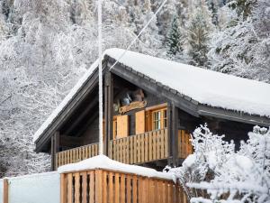 Chalet Mirabeau 6 by Interhome