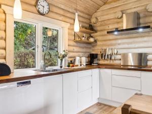 Holiday Home Hjorthung - 2km from the sea by Interhome