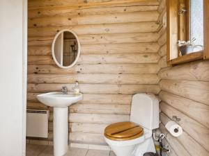 Holiday Home Hjorthung - 2km from the sea by Interhome