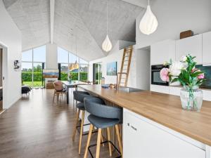 Holiday Home Danika - 650m from the sea by Interhome