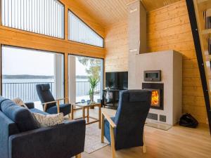 Holiday Home Lakeside villa by Interhome