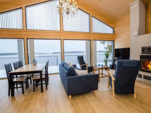 Holiday Home Lakeside villa by Interhome