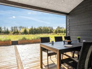 Holiday Home Petri - 1km from the sea by Interhome