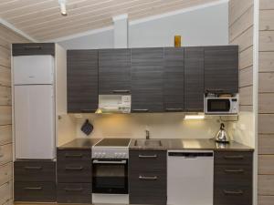 Holiday Home Tuiskukuru a by Interhome