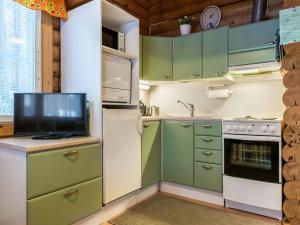 Holiday Home Kilpolan karoliina by Interhome