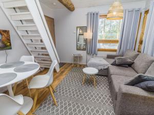 Holiday Home Rukaköngäs 27 by Interhome