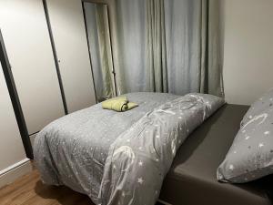 London New Cross - Nicely made up 1 bedroom apartment sleeps up to 4