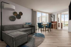 Anaheim Marriott Suites