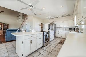 Relaxation - 2926 Bienville Bl