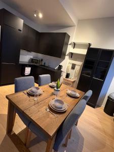 Quiet apartment near European district