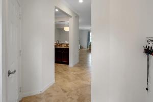 Bella Vita: Lakefront 3 BR Home