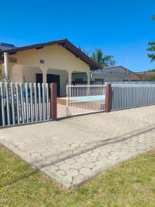 Casa pertinho da praia