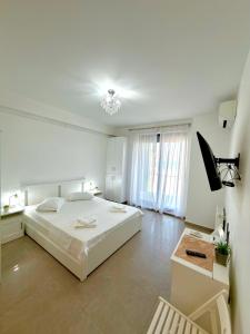 Summerland Seaview Studios